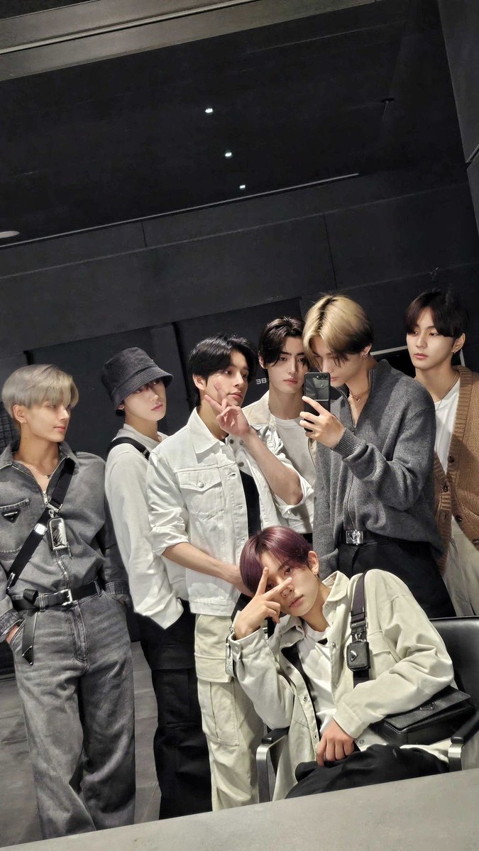 𝗝𝗨𝗡𝗚𝗪𝗢𝗡_𝗟𝗜𝗚𝗛𝗧 | 2 | FAN ACCOUNT ❗️ tweet media