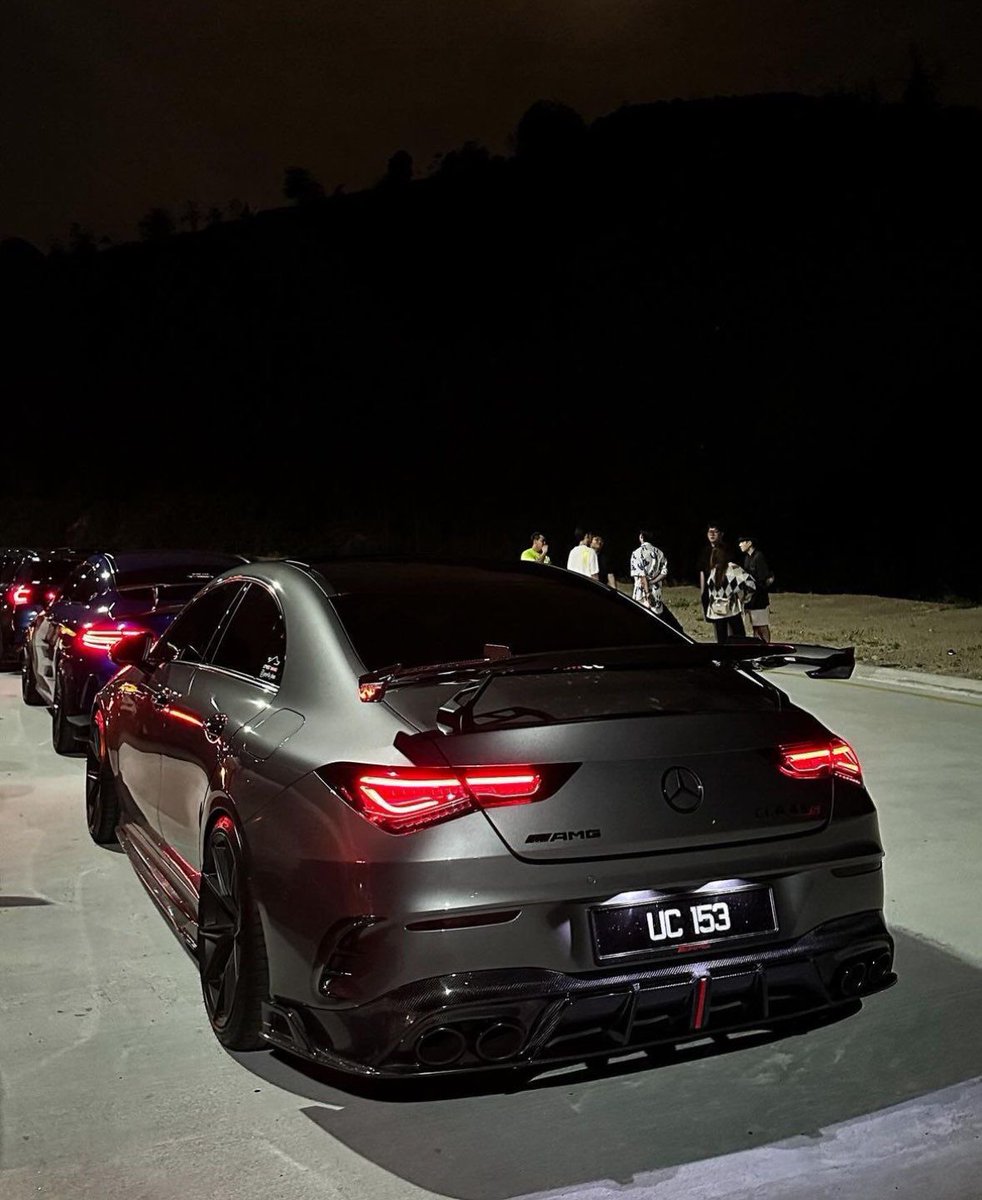 Larachinoo💙 tweet media