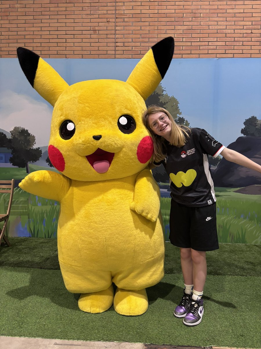 Sylvia 🇳🇱 🔜 🇪🇸🇨🇿🇳🇱 tweet media