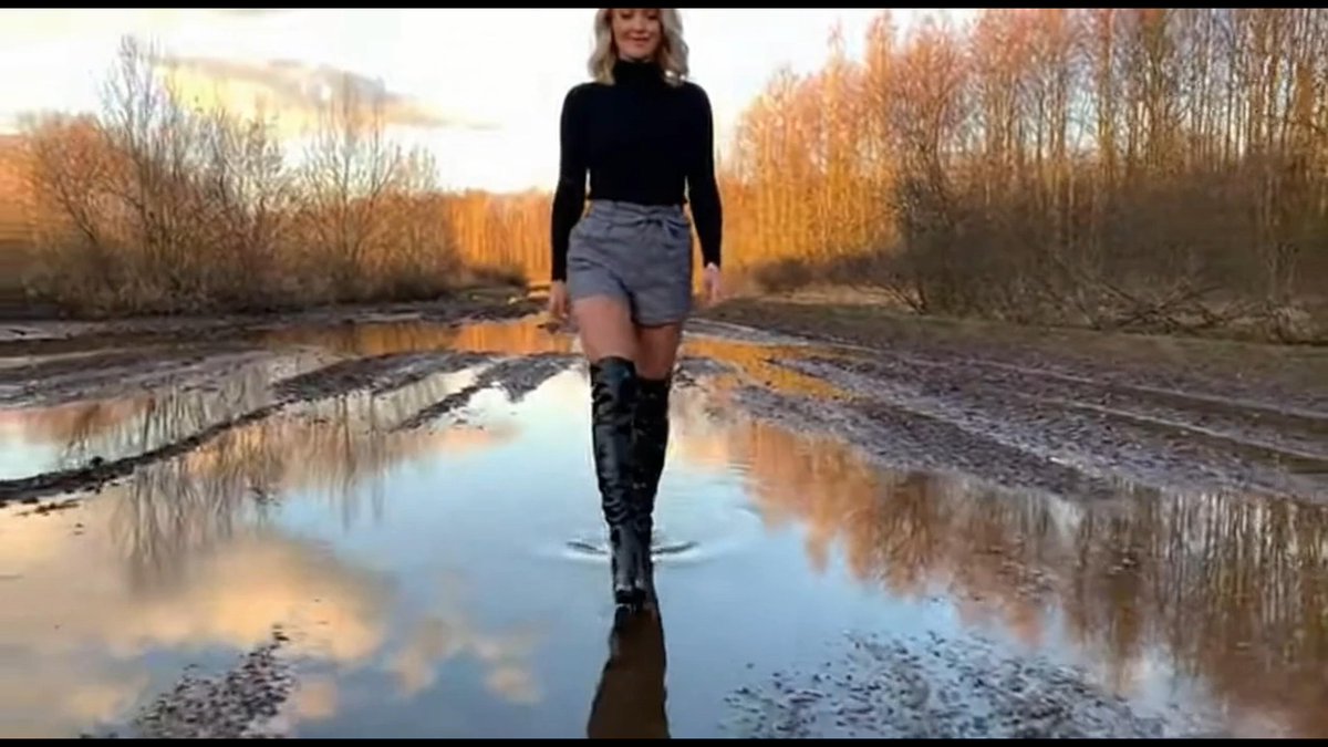 AIShoeMotion's tweet photo. Walking through muddy puddle with high heel overknee boots...
…watch more on Patreon:
https://t.co/LCT3ymrOfh
#heels #highheels #stilettoboots #overkneeboots #fetish #wetboots https://t.co/CSNvNPzpTt