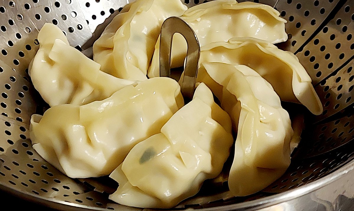 comocomodiadia tweet media