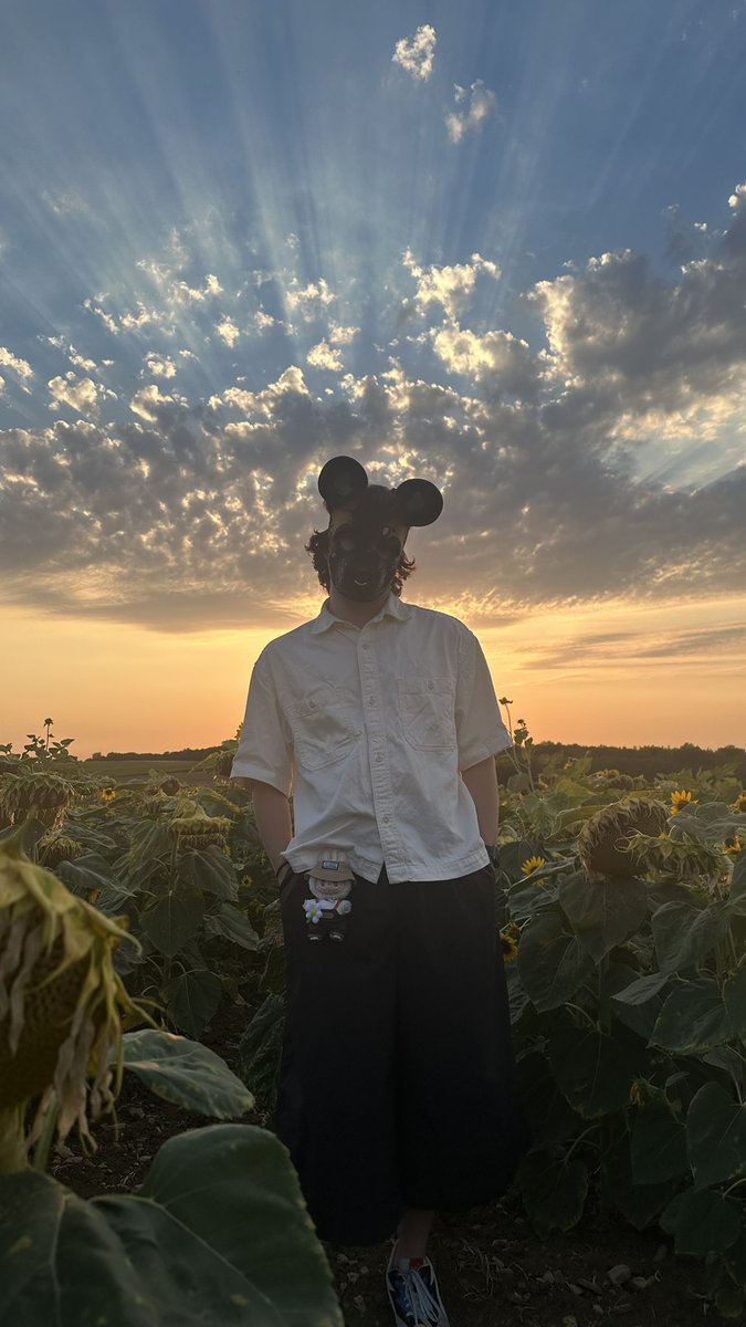 Uchuu ✨ tweet media