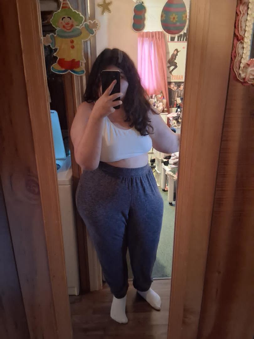 Natashaꨄ︎ tweet media