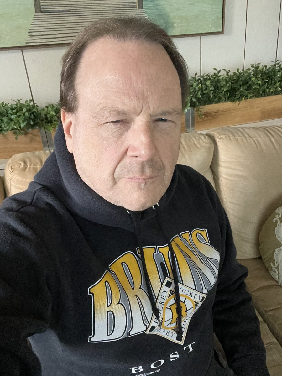 jonkrup111's tweet image. Who’s ready for Bruins hockey? I’m ready 👊🏻 Let’s do this Black and Gold!!!
#LFG #NHLBruins