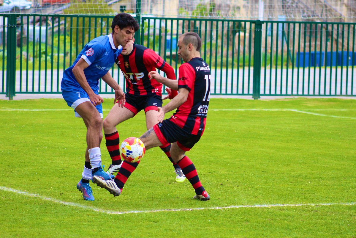 C. D. Huarte tweet media