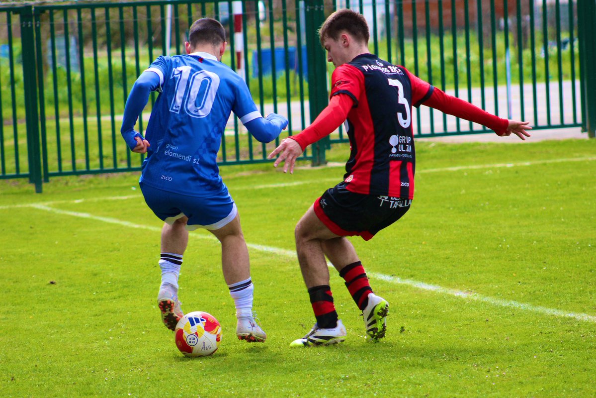 C. D. Huarte tweet media