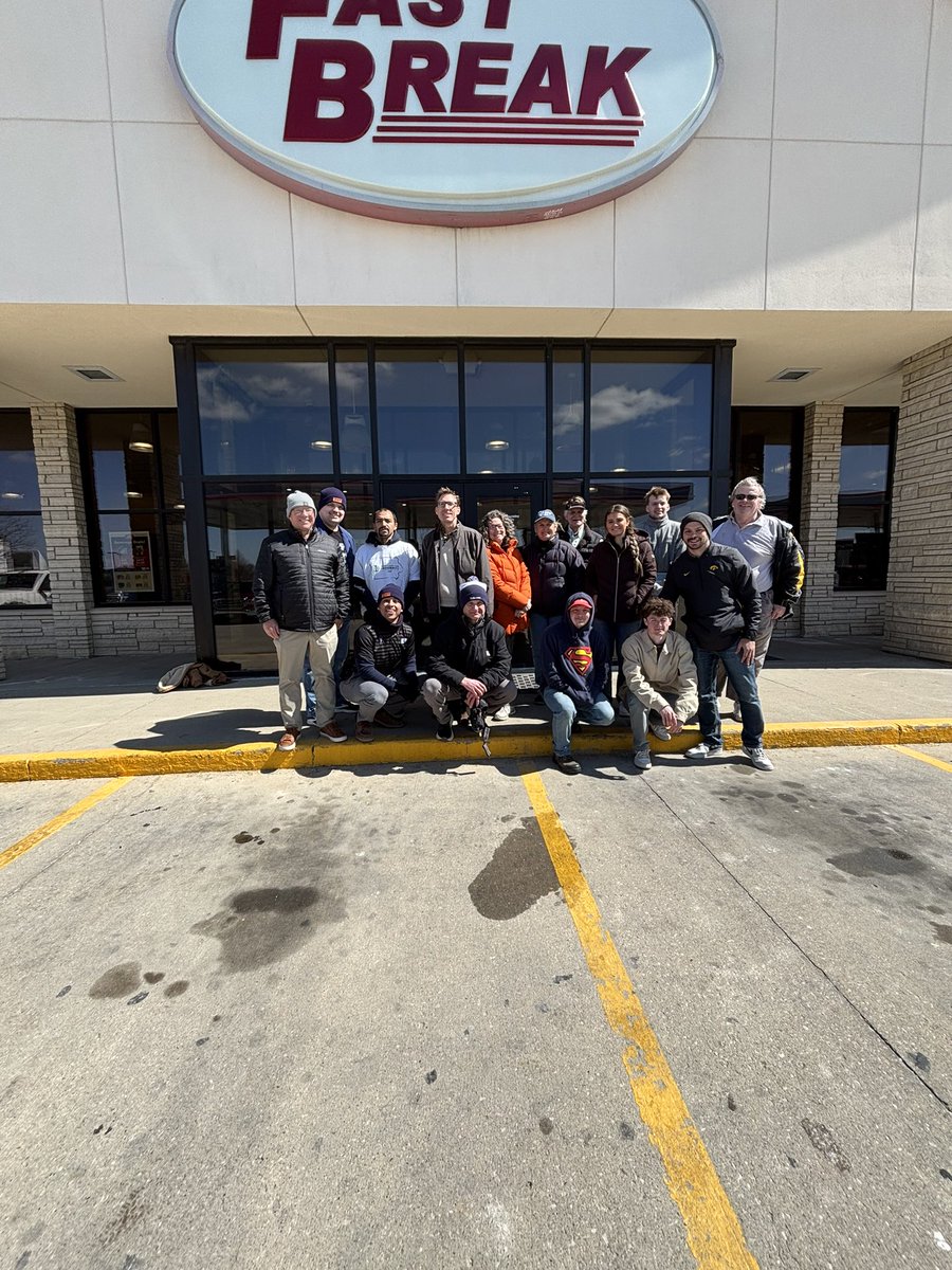 EllaMullenbach's tweet photo. $1 off gas at Phillips 66 in Iowa City and real conversations about keeping costs low for Iowans 💪🇺🇸⛽️
@TPAction @tylerbowyer @dixonswolfe @bgalsWI @JacyWiese @AFPhq @millermeeks @ZachLahn https://t.co/jti5DmBvmj