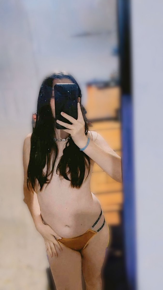 AnneCon1E's tweet photo. Veo que a varios les gustó la fotito de ayer 

Les dejo otra para que me den todo su amor

Link en mi bio https://t.co/fk7cP5tvjq