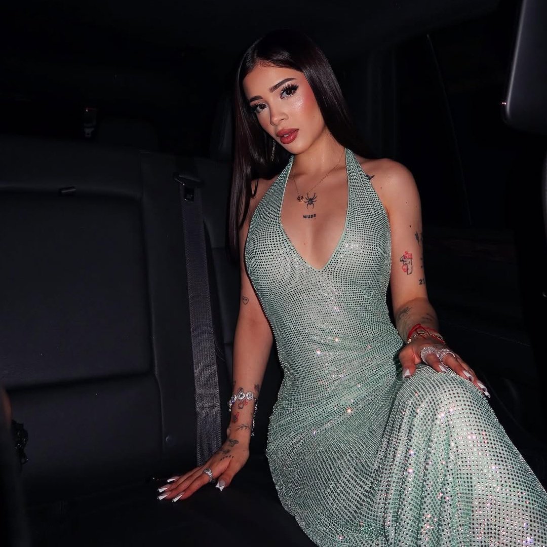 𝚜 ✶ tweet media