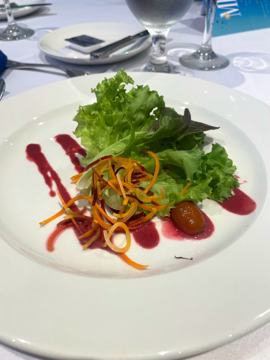 The 🌹 That Grew from Concrete tweet media