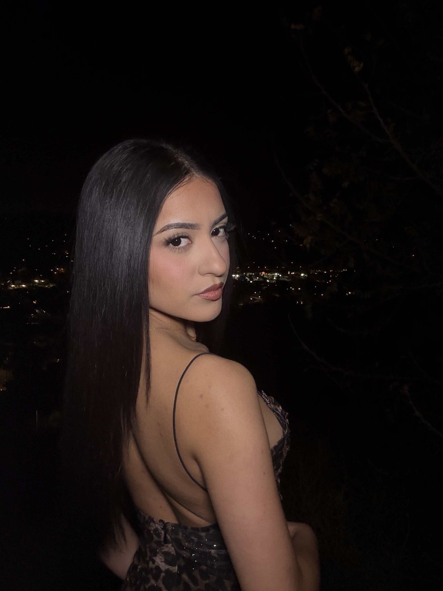 jackyalvv's tweet image. Can I come over and stare at you like this pls