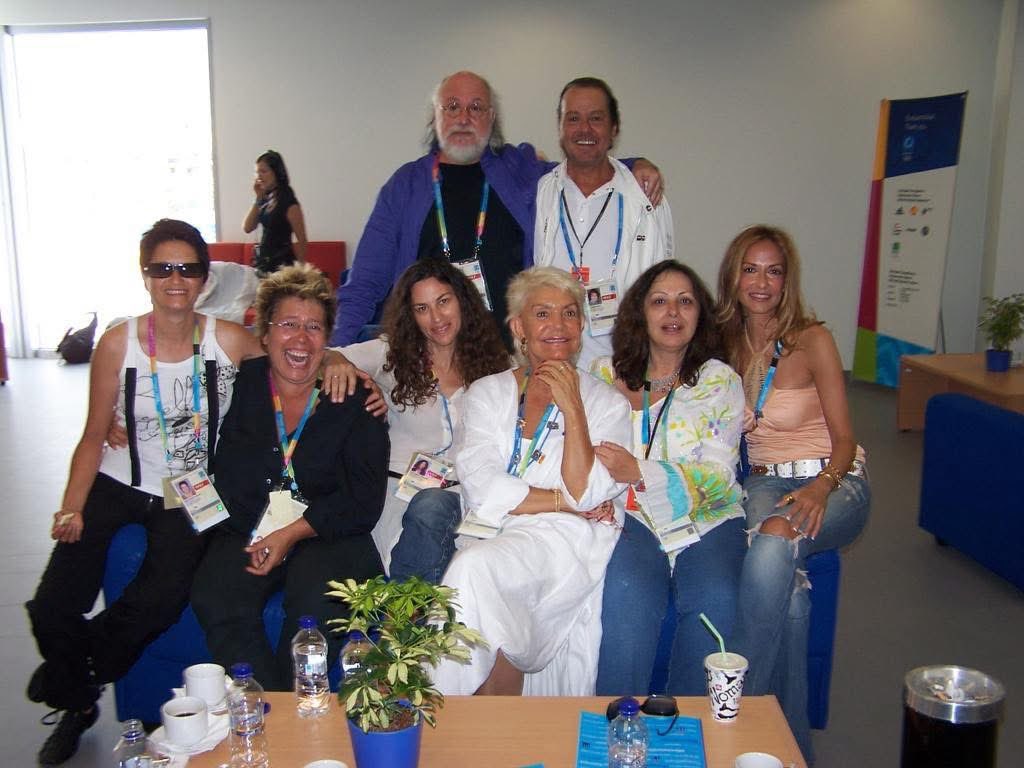 πλήττω tweet media