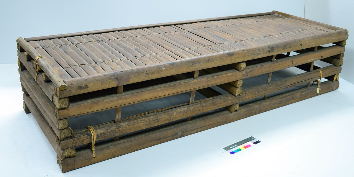 c4770803's tweet photo. Furniture and landscape refrence @LordBalogunV3 provided the bed picture and source to me. https://t.co/zGRy4PPGd4