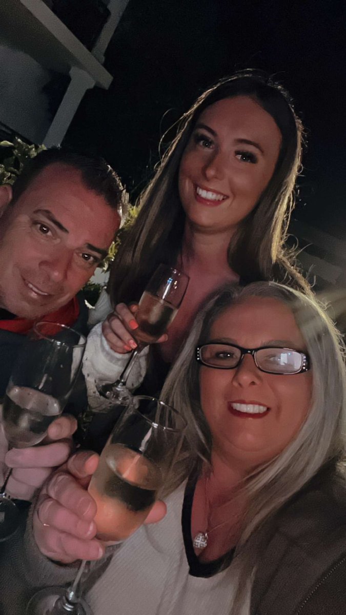 Paula Lyon tweet media