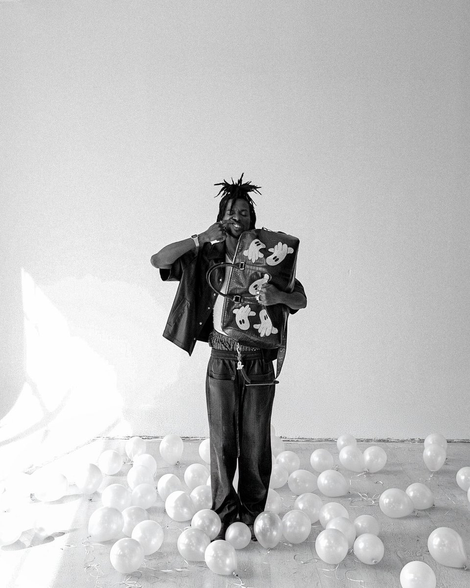 EYEOFSCOTTIE tweet media