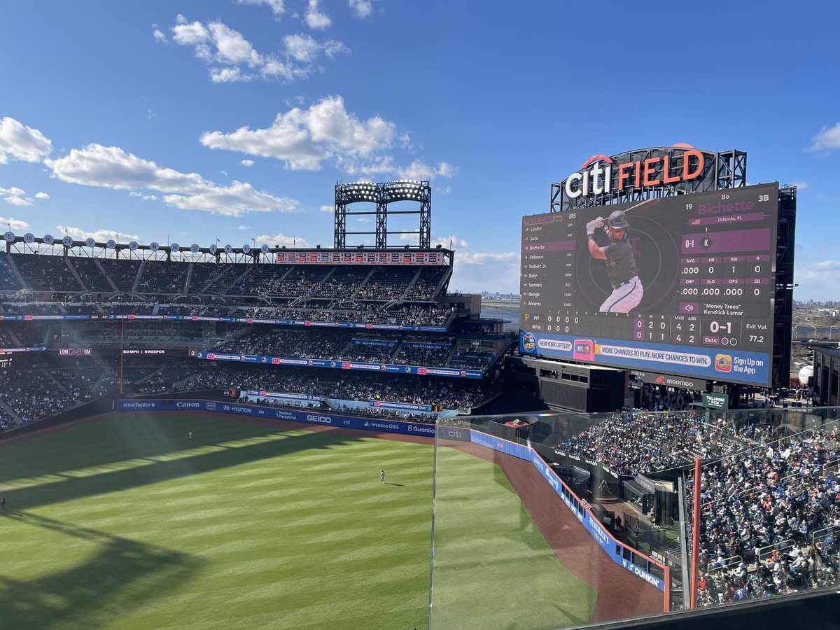 MLBGameLog's tweet photo. Game 1 https://t.co/ug5VF1k2VN