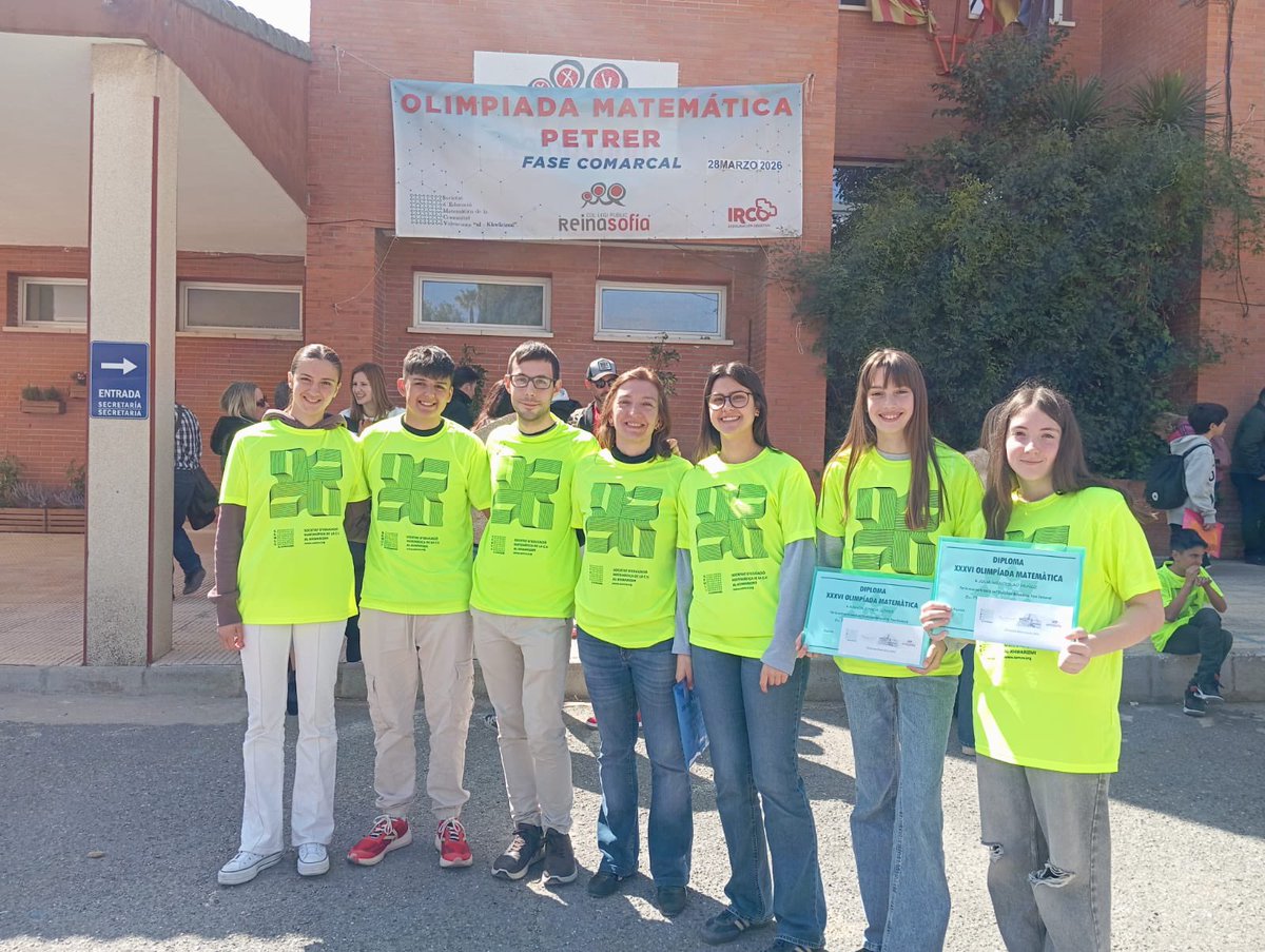 Alumnos y alumnas de La Torreta ha participado en la fase comarcal de la XXXVI Olimpiada Matemática 2026, organizada por la Sociedad de Educación Matemática  “Al-Khwarizmi”, celebrada en  Petrer.
Enhorabuena! #olimpiadamatemática #Alkhwarizmi #FESPM #ieslatorretaelda