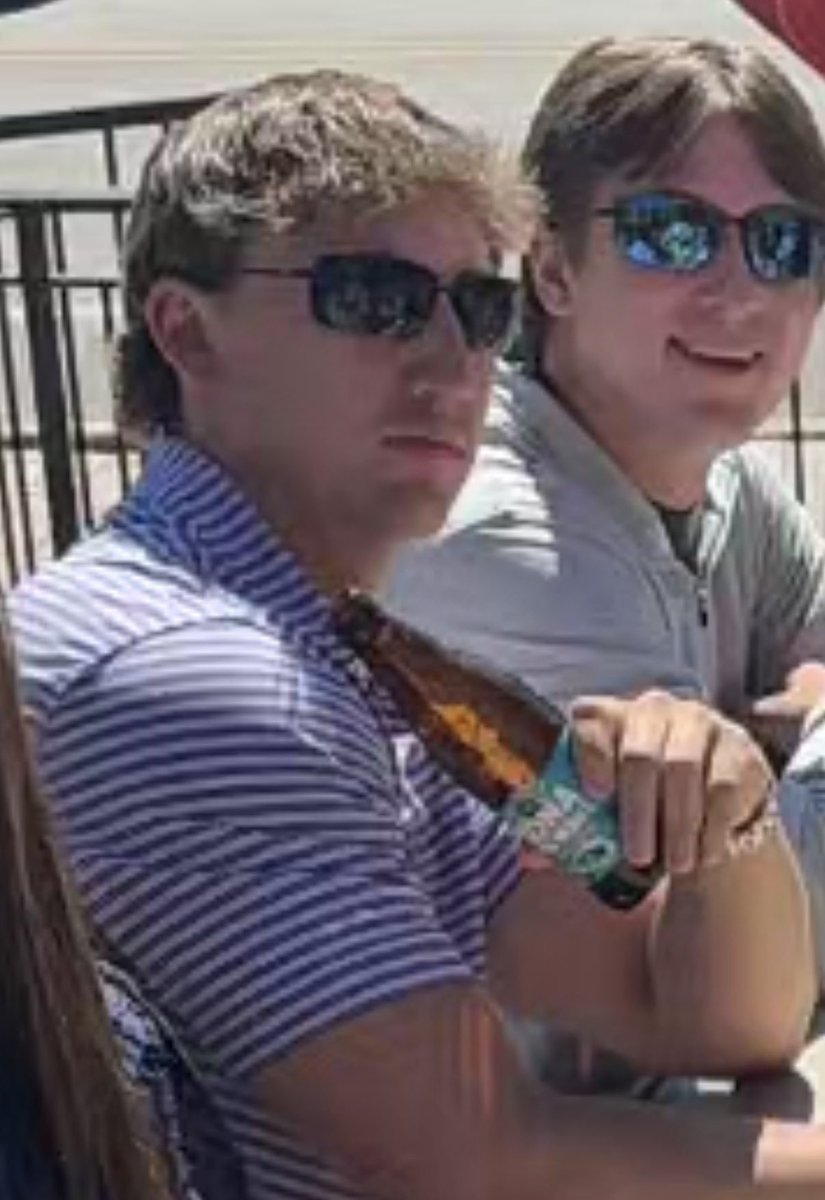 Rooster Romano tweet media