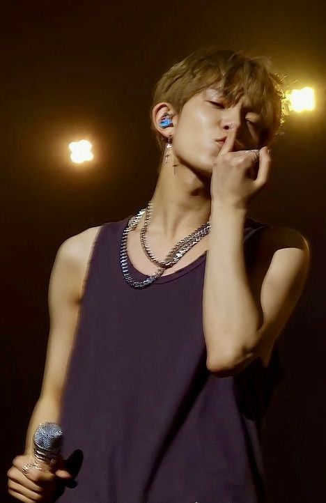 ₊⊹ taylor⁷ | sevEN- tweet media