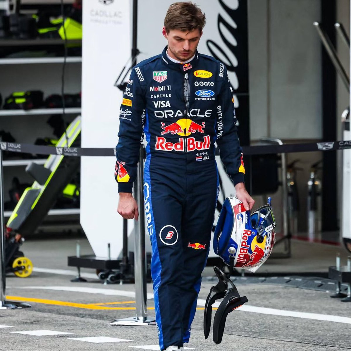 𝗺𝗮𝘅. tweet media