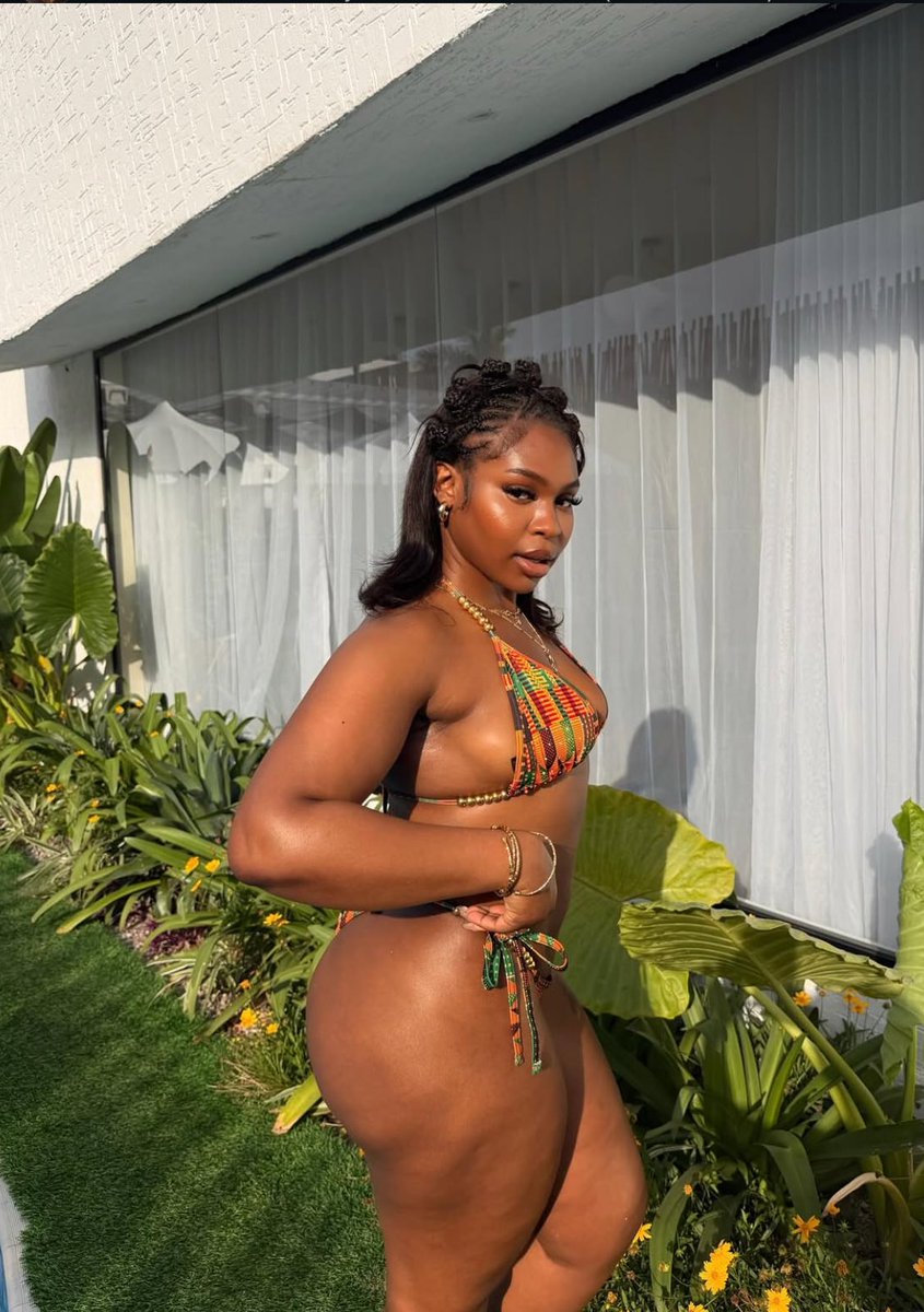 Allure  tweet media