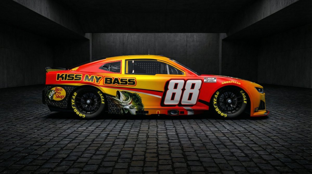 Raven Grafixx tweet media