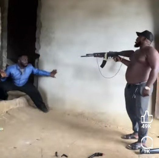 Showlite tweet media