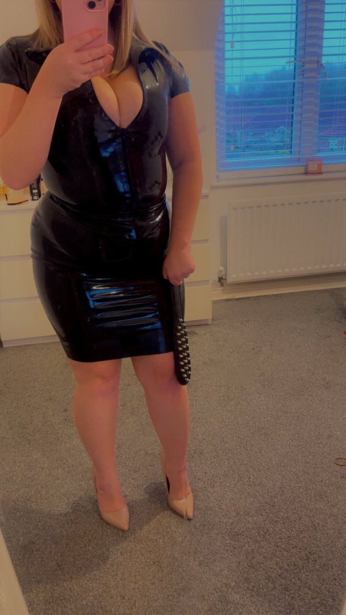 GoddessEmx tweet media