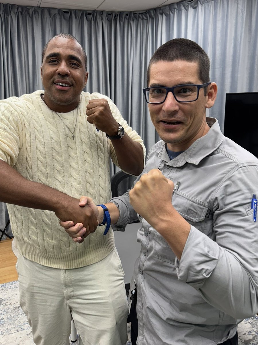 République tweet media