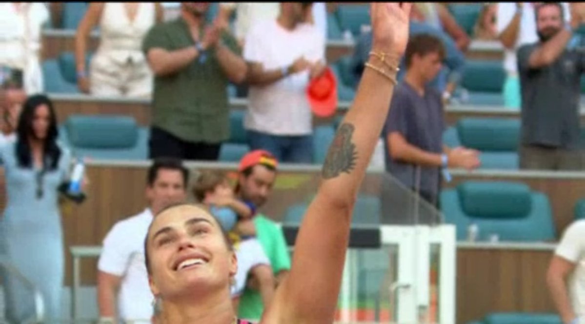 Hellvis 🦍 tweet media