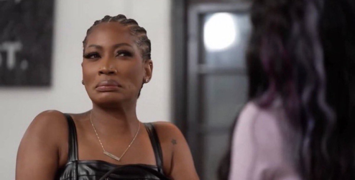 𝐴𝑃 tweet media