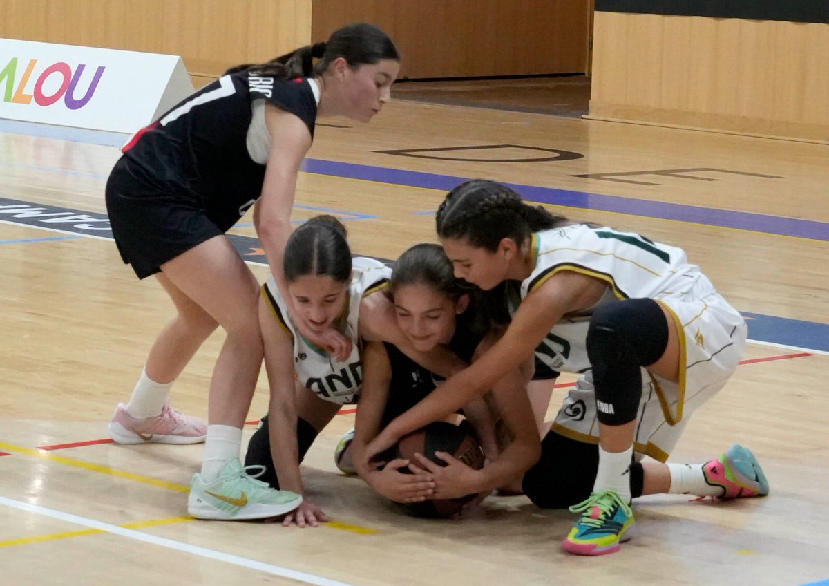 F.CántabraBaloncesto tweet media