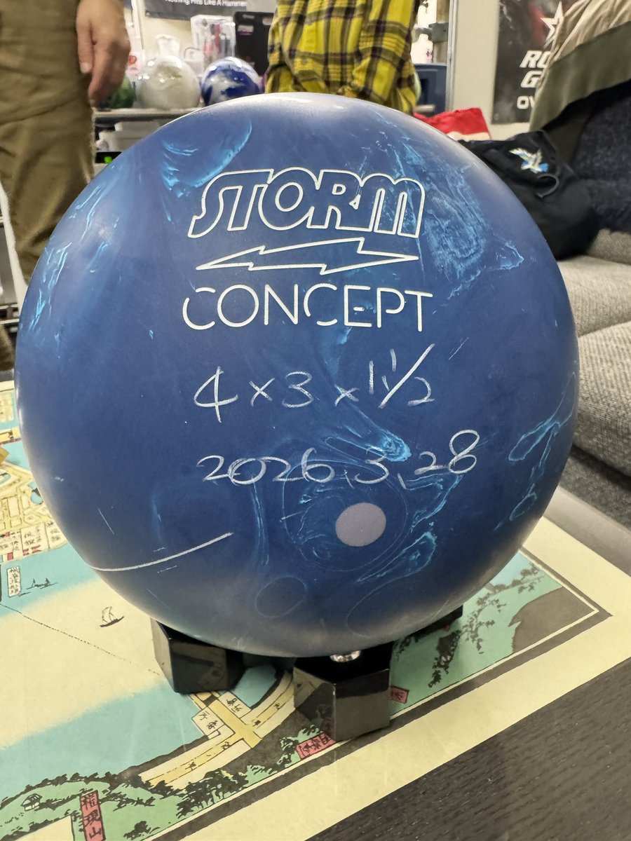 チュロス tweet media