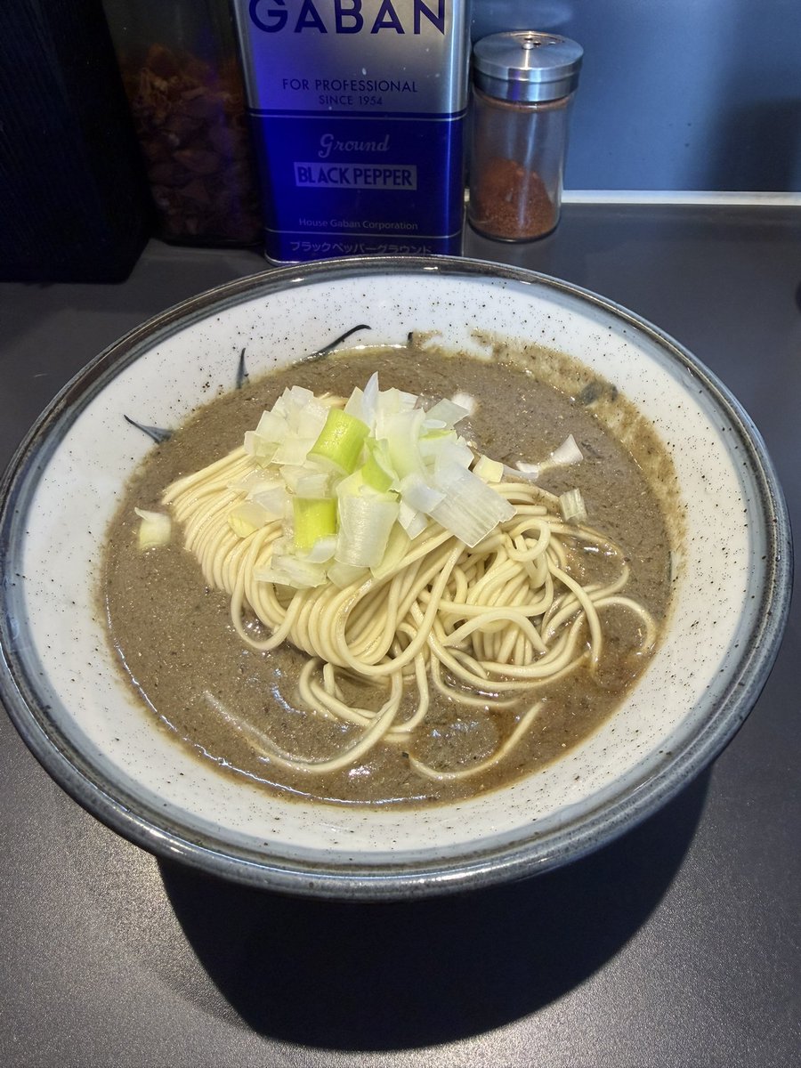 てるよ tweet media