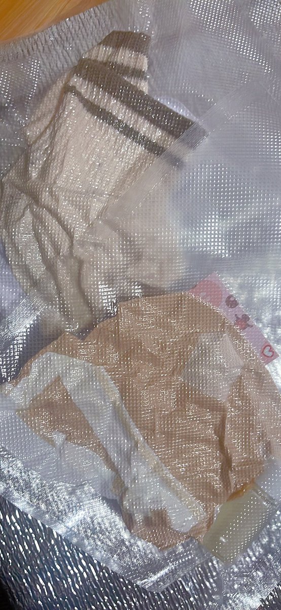 饱饱（原味卖家 主页有抽奖） tweet media