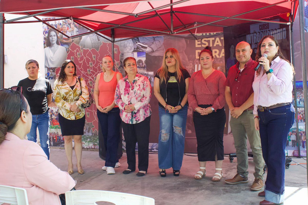 GarciaGaray_L's tweet photo. ¡Felicidades a nuestra estructura seccional en Durango! 
Estoy orgullosa de ver el compromiso de nuestros comités en su proceso de capacitación. 
Un movimiento formado es un movimiento invencible. ¡La formación política es clave para defender la 4ta Transformación! https://t.co/hwtUCEJFoI