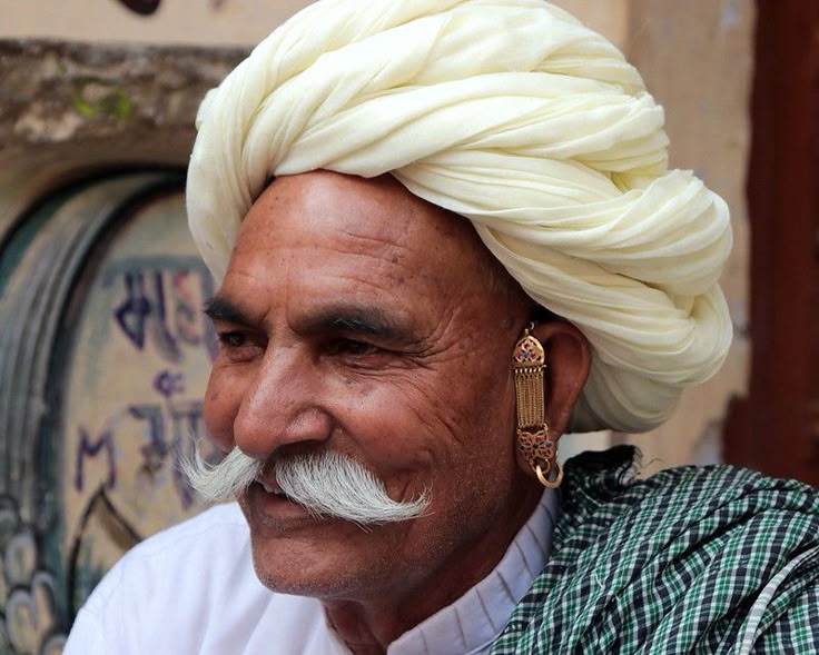 RiseBharata's tweet image. A Thousand Cultures, One Beautiful Soul. #bharat