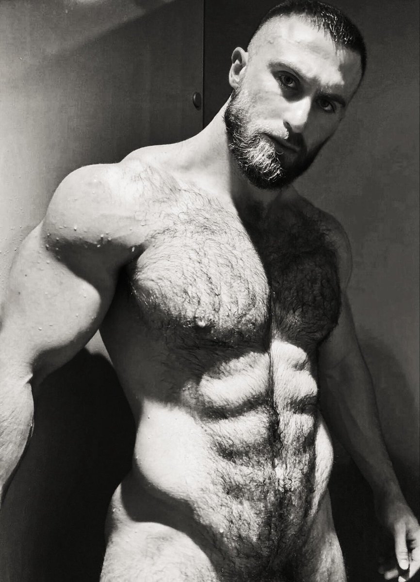 𝐂𝐇𝐀𝐒𝐄 tweet media