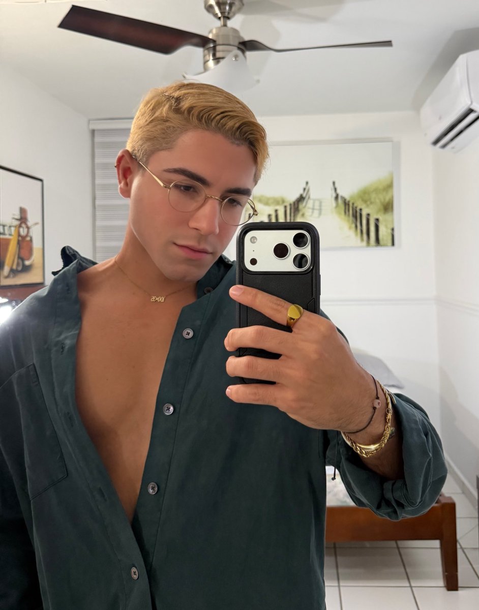 𝙻𝚘𝚠𝚒𝚜 tweet media