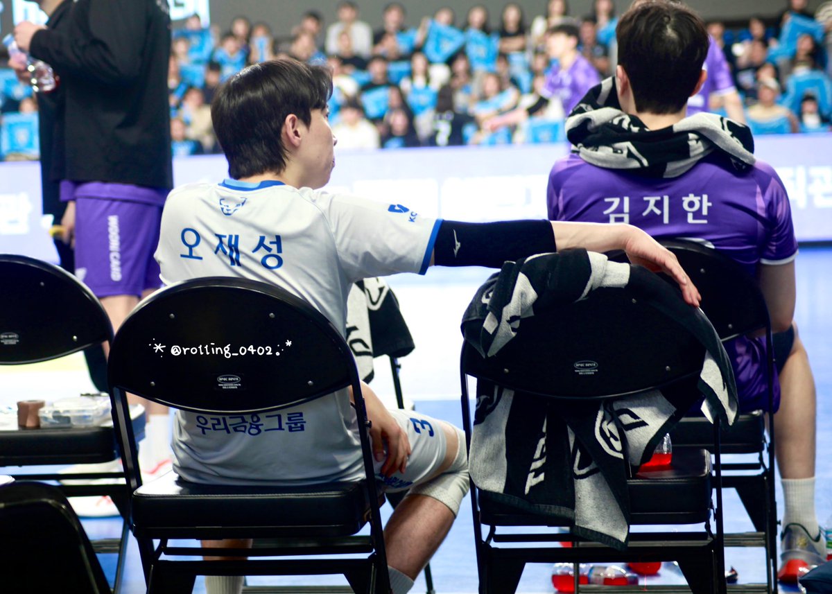 rolling_0402's tweet photo. 260327 천안 유관순체육관 
플레이오프 1차전

#우리카드 #오재성 https://t.co/dhSELyZzJ9