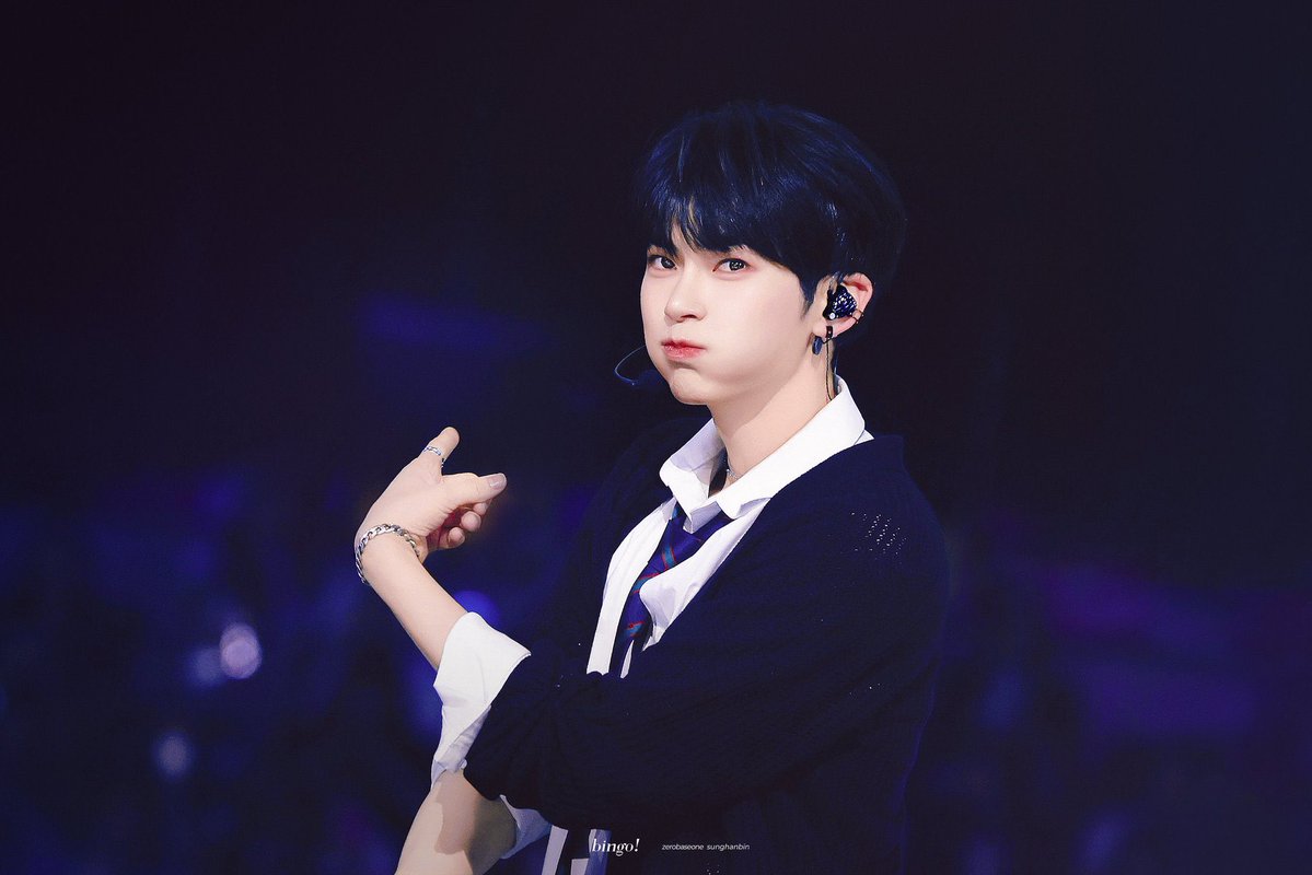 볼빵빵 성한빈 tweet media