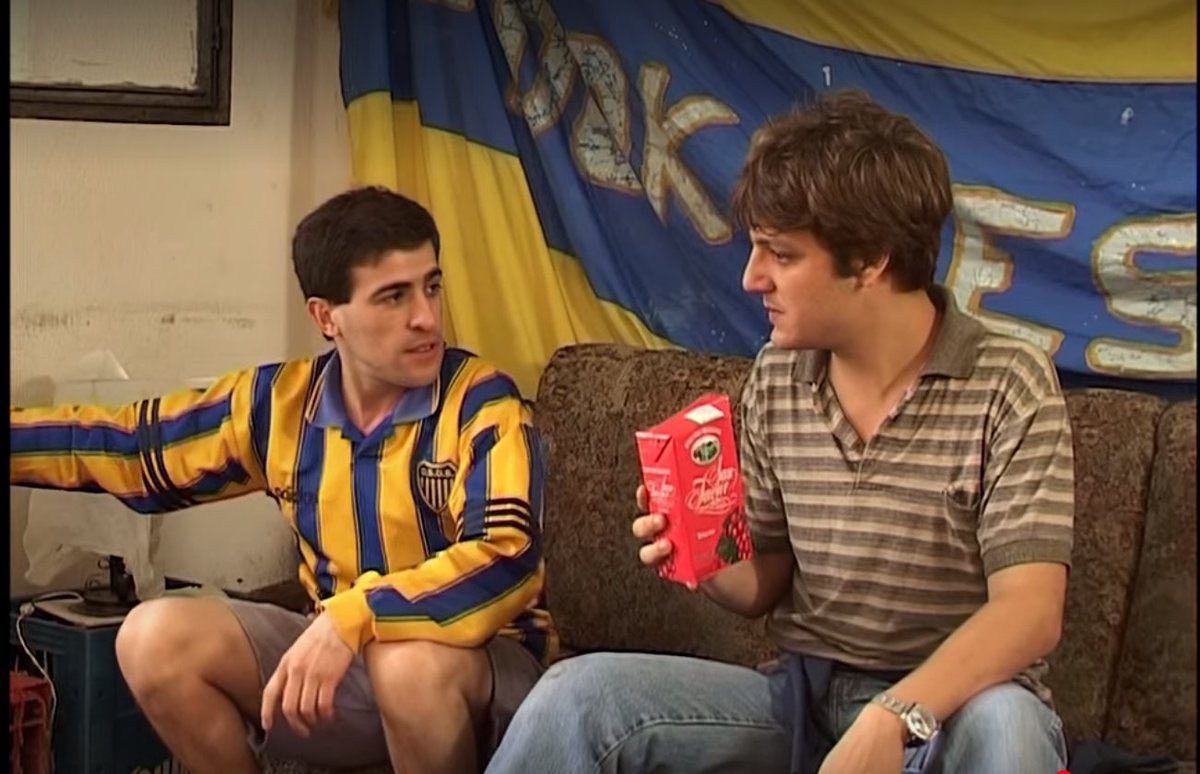 - Che loco seguro que hay voy a poder seguir viendo Jojos dentro de poco?
-Si loco, no te persigas, no viste que continua en 2026?