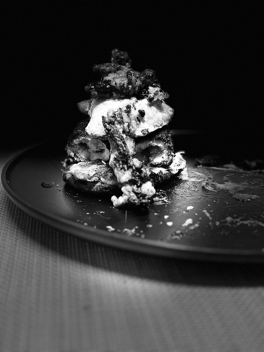 awesomeApe222 tweet media