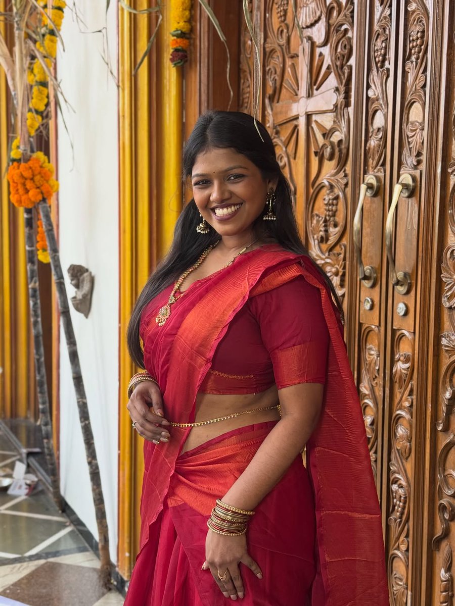 DreamerT96's tweet image. #Pooja
Kolutha perutha katta 😍