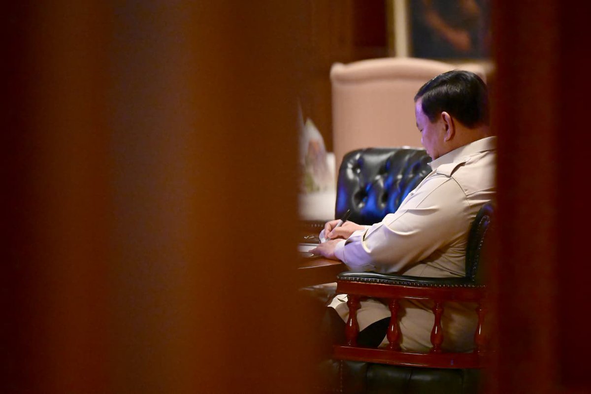 Sekretariat Negara tweet media