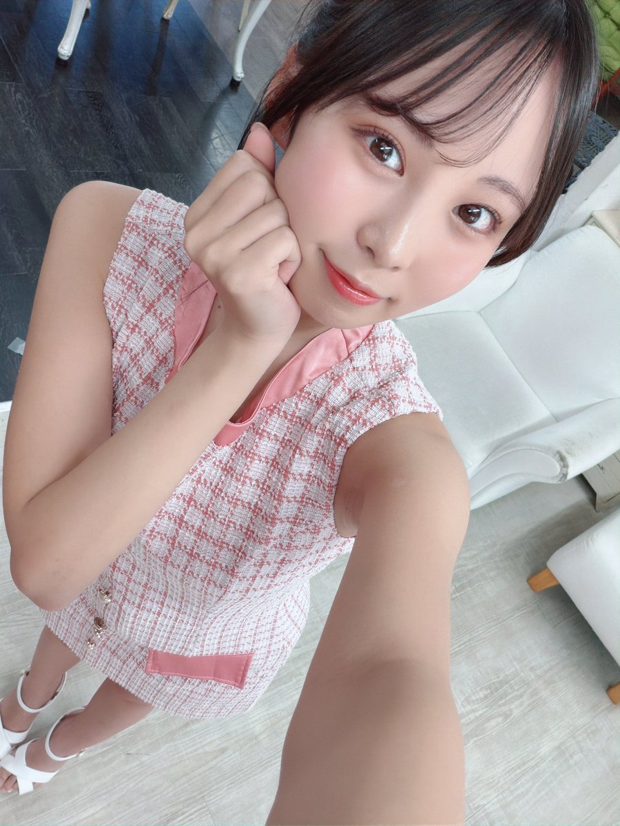 葵成美（なるみん） tweet media