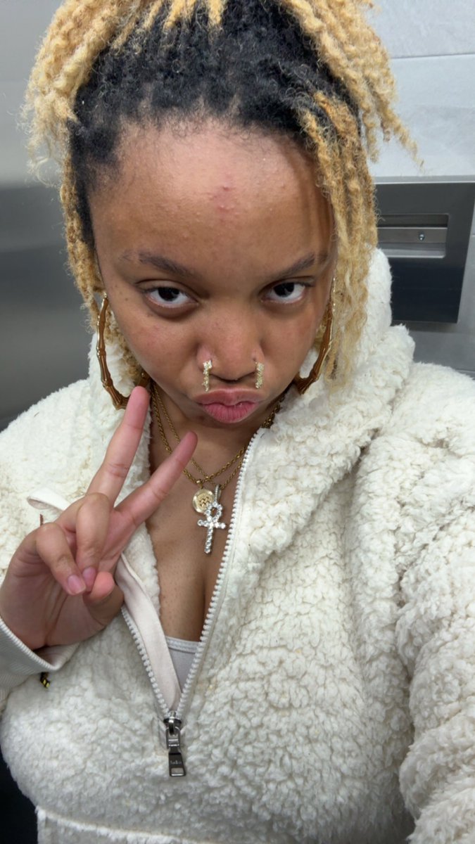 Hetty ⋆｡‧˚ʚ🍓ɞ˚‧｡⋆ tweet media