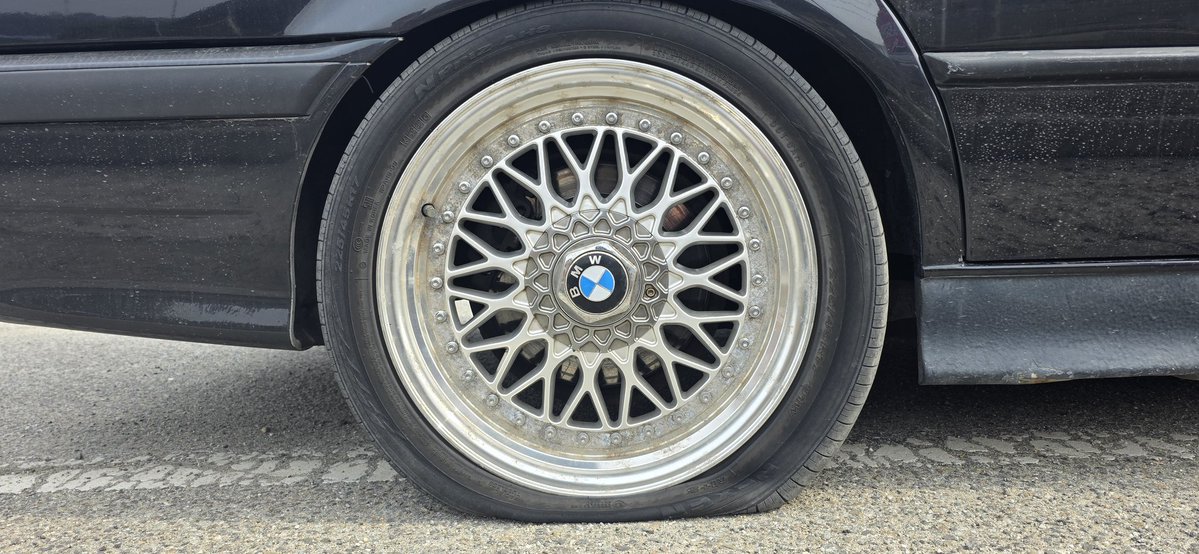 Mell @ Tarkov cosplayer tweet media