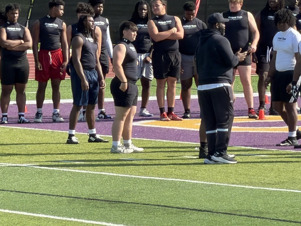 BraxtonFlo's tweet photo. Thankful for the opportunity to compete at the #UAnext combine tour in New Orleans. Met a lot of great guys and enjoyed the exposure.
@WestMonroeFball 
@UANextFootball 
@TheUCReport @ExpoRecruits 
@247recruiting @sixstarfootball @RecruitLouisian @GeauxPrepsLA https://t.co/TVvIVxSBgs