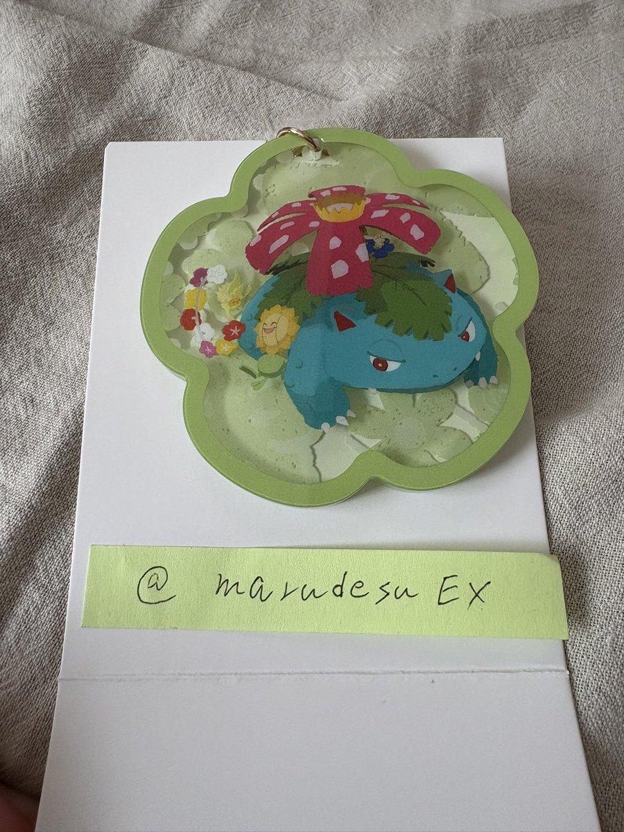 marudesuEX's tweet photo. @sh1n0_she お返事が遅くなり申し訳ございません。交換にご快諾いただき誠にありがとうございます。お品物のお写真をお送りしますのでご確認の程よろしくお願いいたします。こちらからもフォローいたします。どうぞよろしくお願いいたします。 https://t.co/Jwq9Af4okm